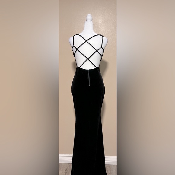 Windsor Lace-up back Suede gown|Size:Small - Picture 3 of 7